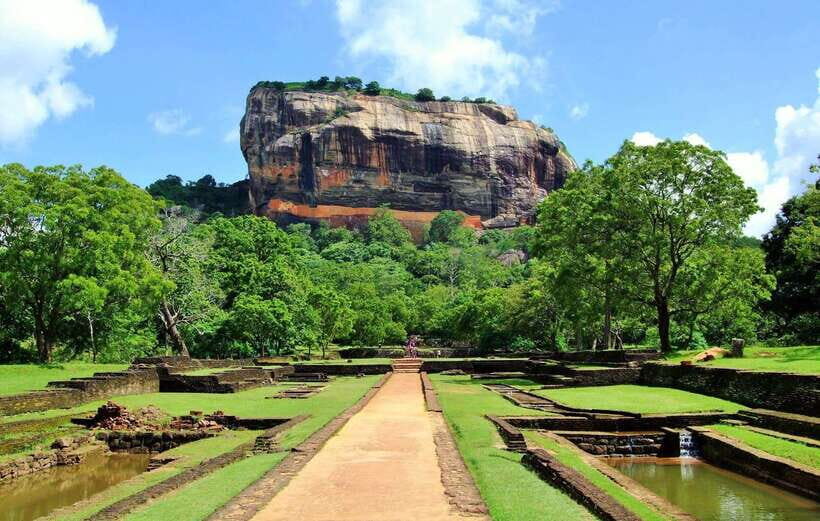 Sigiriya Lion Rock & Minneriya National Park Elephant Safari - Exploring the Water Gardens and Surroundings