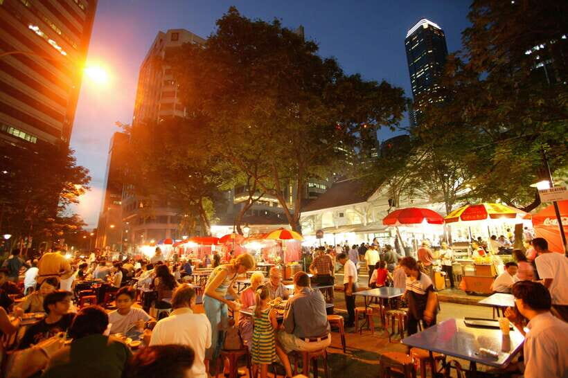 Singapore: Lau Pa Sat Night Street Food with Marina Bay Walk - In-Depth Look at the Itinerary