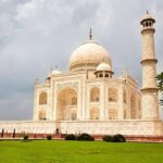 Skip the line Taj Mahal tour with photographer & tickets - The itinerary: what to expect