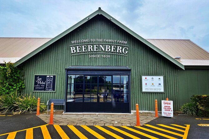 Small Group Tour to Coast, Vales and Hills with Lunch - Stop 1: Glenelg Beach