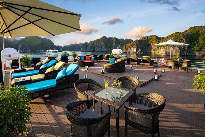 Stellar of The Seas Best Top Vip Cruise Ha Long Bay 2 Day 1 Night - What Makes This Cruise Stand Out?