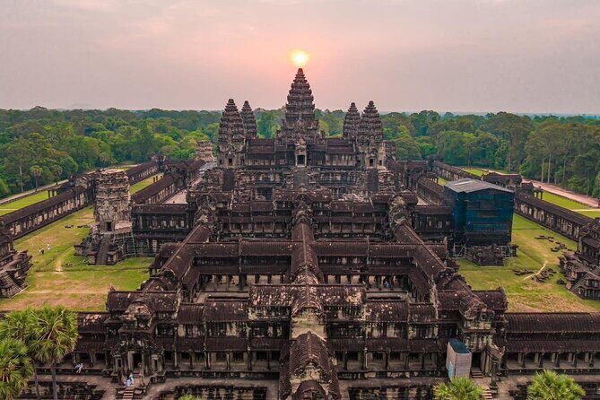 Stunning Memoires of an Angkor Era by Professional Guide - Transportation, Timing, and Practicalities