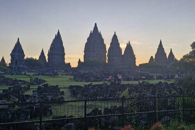 Sunset Prambanan & Ramayana Ballet Show + Dinner (Tickets Incl.) - What to Expect from the Itinerary