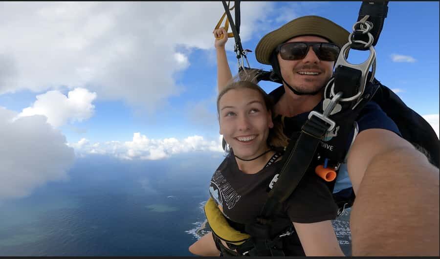 Sunshine Coast: Tandem Skydive with Beach Landing - What Makes This Skydiving Tour Stand Out?