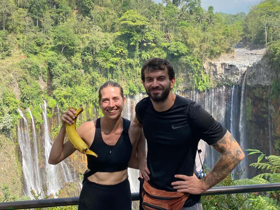 Surabaya: Blue Cotton Waterfall, Tumpak Sewu & Bromo 2D Tour - Transportation, Timing, and Group Dynamics