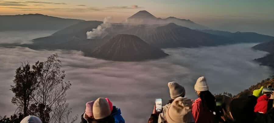 Surabaya Malang: 3-Days 2-Nights Bromo & Ijen Volcano Trip - Transport and Accommodation