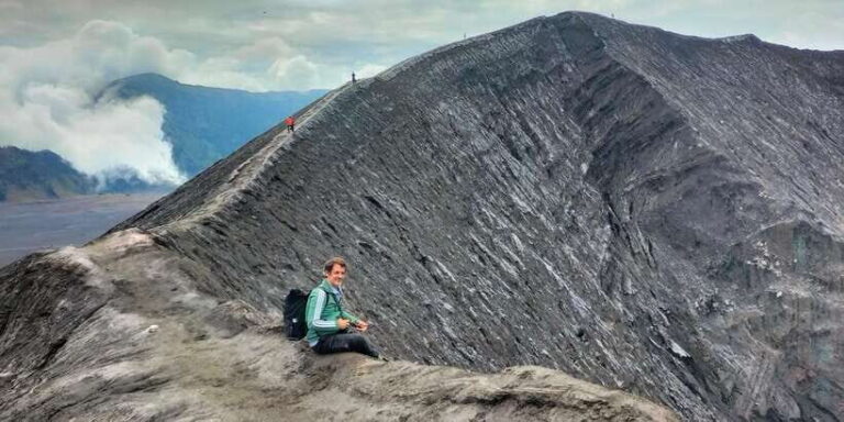 Surabaya: Mount Bromo Sunrise 1-Day Sharing Group Tour - Detailed Review