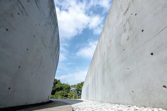 Tadao Ando's Architectural Aesthetics Journey in Kansai - An Overview of the Tour: A Seamless Blend of Art, Architecture, and Nature