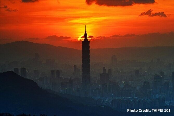 Taipei at Night: 101 Express, Din Tai Fung, Raohe Night Market - Real Experiences from Travelers