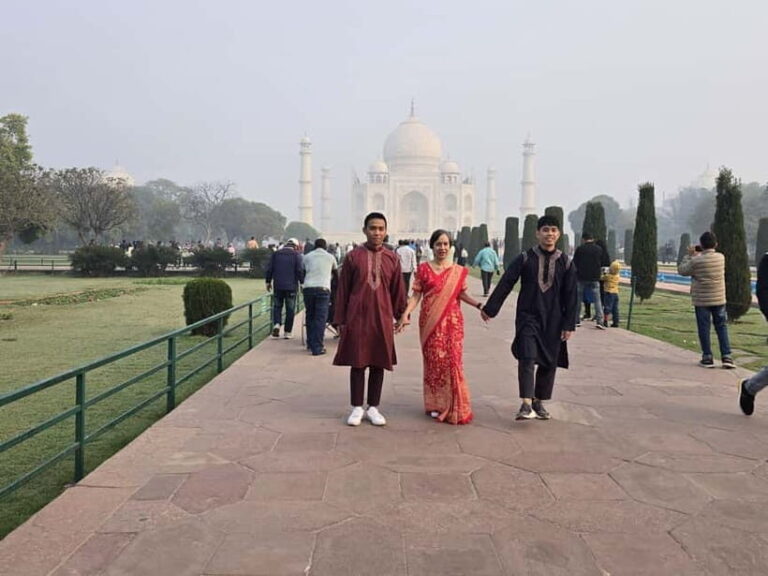 Taj Mahal: Guided Tour with Professional Photoshoot - The Practical Details