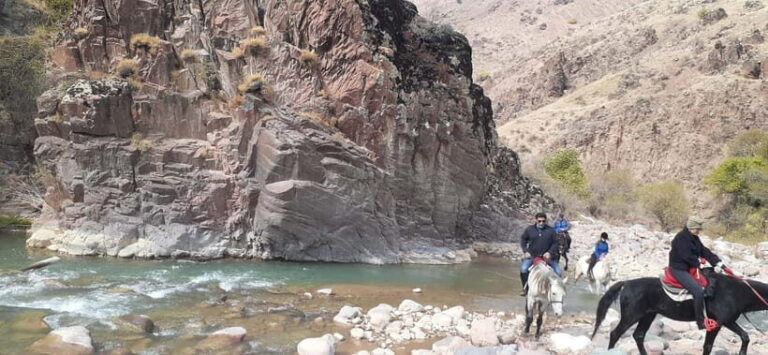 Tashkent: 3-Day Horseback Riding Tour in Chimgan Mountains - What Makes This Tour Stand Out?