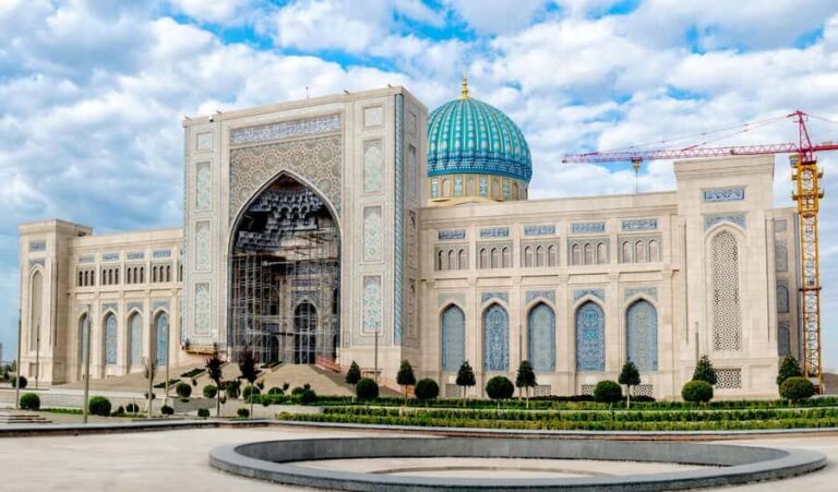 Tashkent City Walking & Food Tour: 10:00 AM or 17:00 PM - Why the Tour Works Well