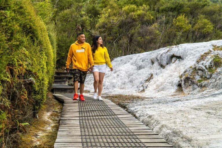 Taupo: Orakei Korako Geothermal Park and Cave Entry Ticket - Exploring the Geothermal Features