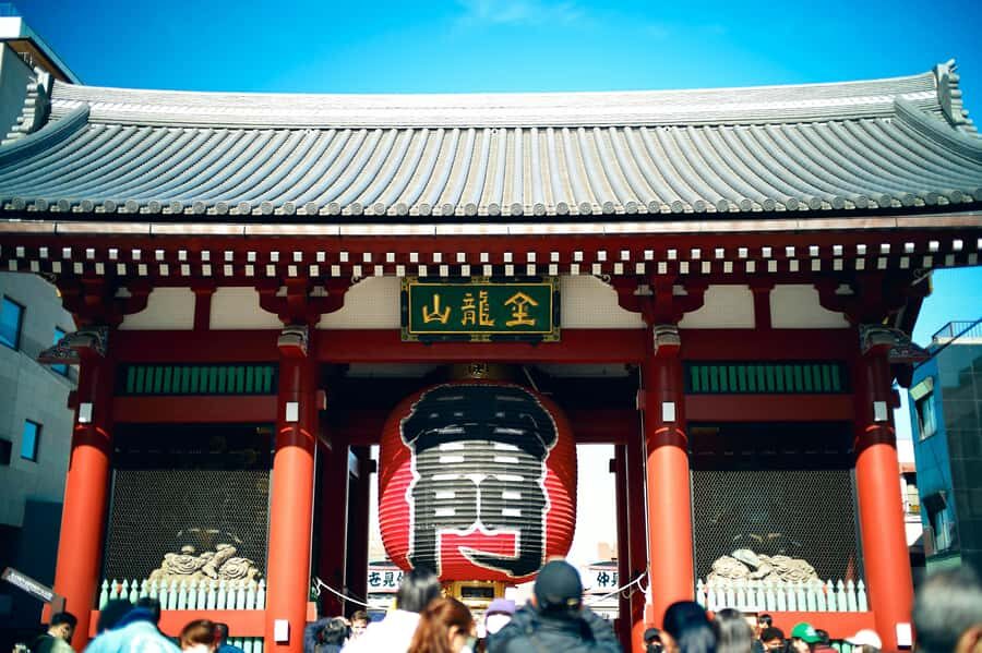 Tokyo: East Side Highlights - Asakusa, Skytree & Ameyoko - Navigating the Chaos of Ameyoko Market