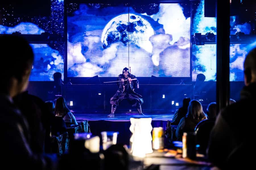 Tokyo: Modern Ninja + Kabuki Show & Bar Hopping in Shinjuku - Who Is This Tour Best For?