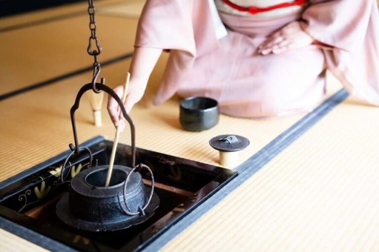 Tokyo:Learn from an expert for a real matcha experience - The Practicalities