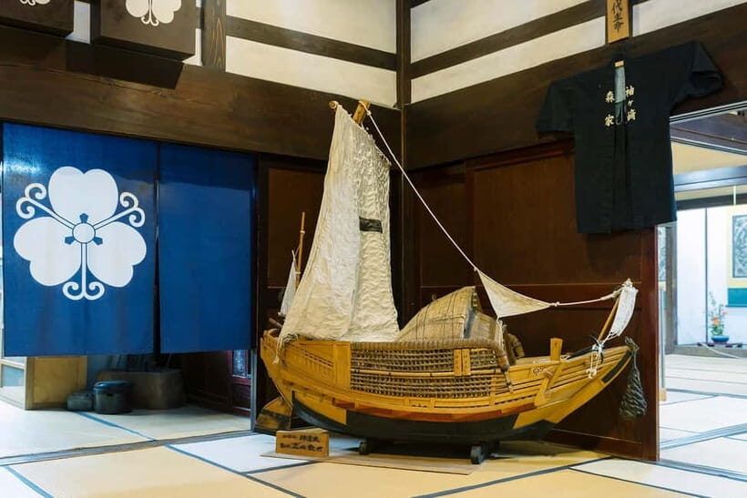 Toyama: 6-Hour Private Walking Tour with Licensed Guide - Why Choose a Private Guided Tour in Toyama?