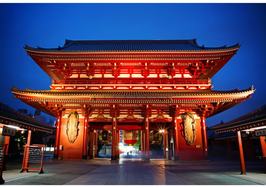Tradition and Pop Culture: From Asakusa to Akihabara - Starting in Asakusa: The Heart of Tradition  