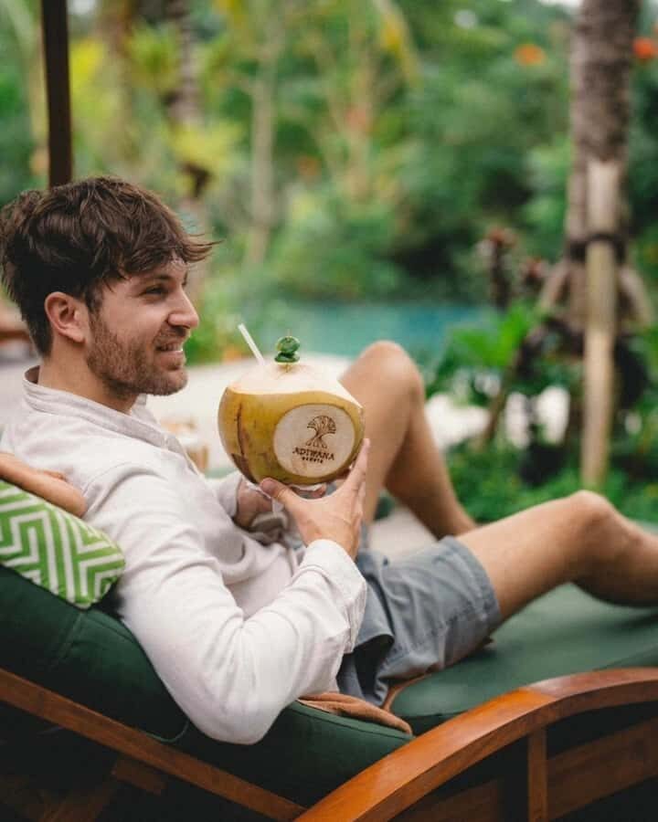 Ubud: Tropical Oasis Pool Bar Access & Dining E-Voucher - Practical Details and Tips