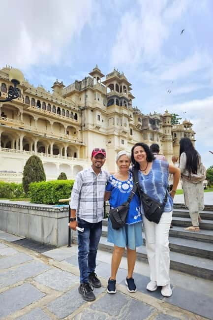 Udaipur 2 Days Private Tour with Kumbhalgarh Fort & Ranakpur - What’s Included, What’s Not