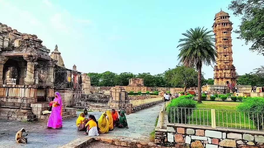 Udaipur: Chittorgarh Fort Day Trip with Lunch & Entry - The Journey Begins: From Udaipur to Chittorgarh