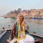 Varanasi: Heritage Walking Tour & Sunrise Boat Ride - Exploring the Tour in Detail