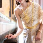 Wat Pho: Traditional Thai Costume Photoshoot - Practical Details and Considerations