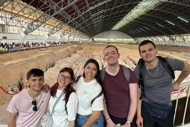 Xi'an: Terracotta Army, Big Goose Pagoda & City Wall Private Tour - Exploring the Itinerary in Detail