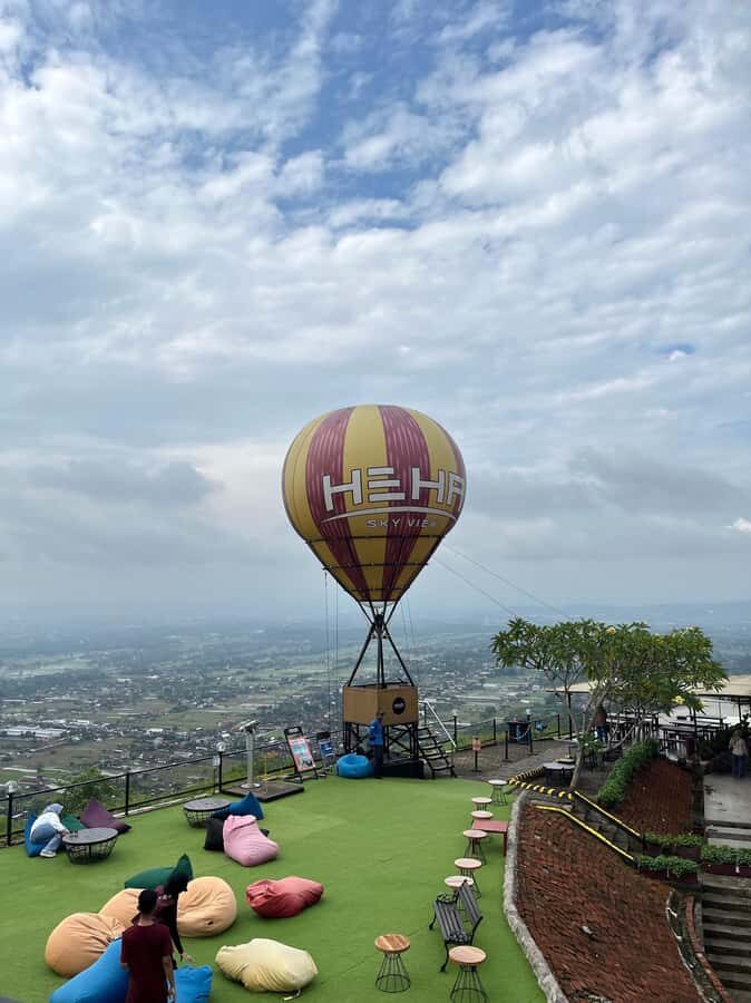 Yogyakarta: HeHa Sky View & Puncak Segoro Indian ocean view - Who Will Love This Tour?