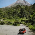 Yogyakarta: Mount Merapi, Goa Pindul & Malioboro Sunset Tour - Malioboro Street at Sunset: A Cultural Kaleidoscope