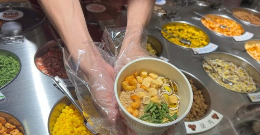 Yokohama: Cup Noodles Museum Tour with Guide - Why the Guides Make a Difference