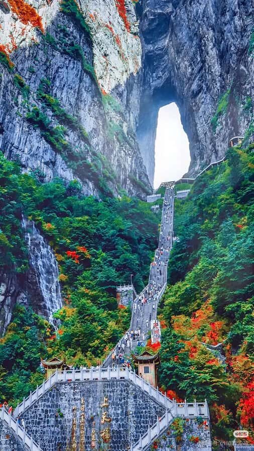 Zhangjiajie: Tianmen Mountain & 72 Qilou Street Day Tour - The Experience in Detail