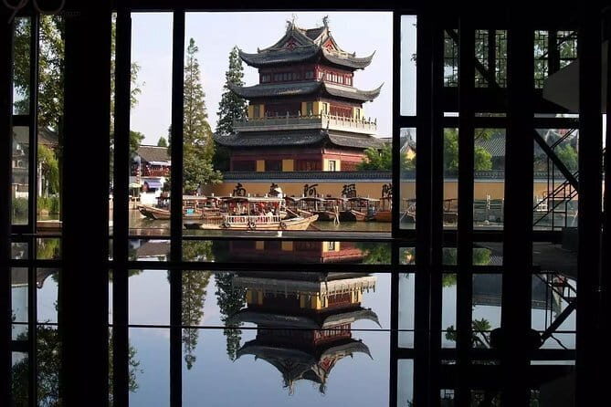 Zhujiajiao Water Town and Shanghai City Highlights Private Day Tour - Who Would Love This Tour?