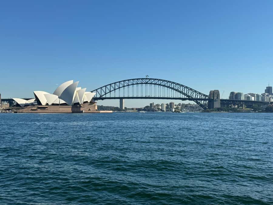1/2 day Sydney Sightseeing and Bondi Beach Tour - Deep Dive Into the Itinerary