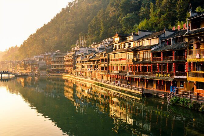 1 Day Fenghuang and Furong Town Day Tour with Hotel Transfers - Lunch and Cultural Flavors