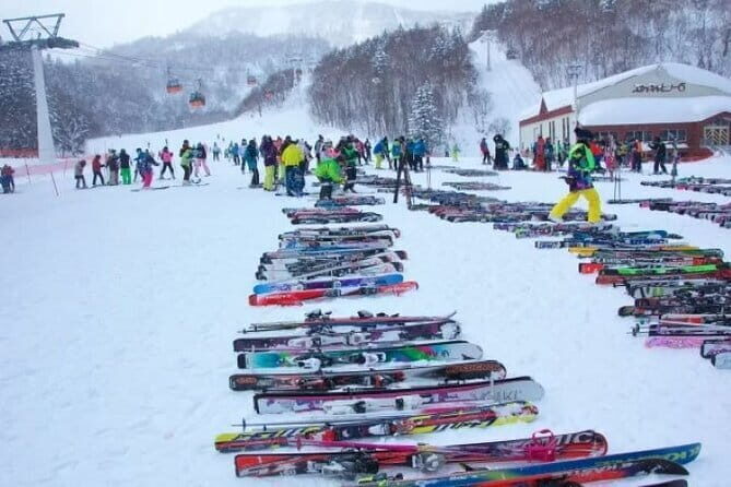 1 Day Ski Tour Package from Sapporo Station - What Makes This Tour Stand Out?