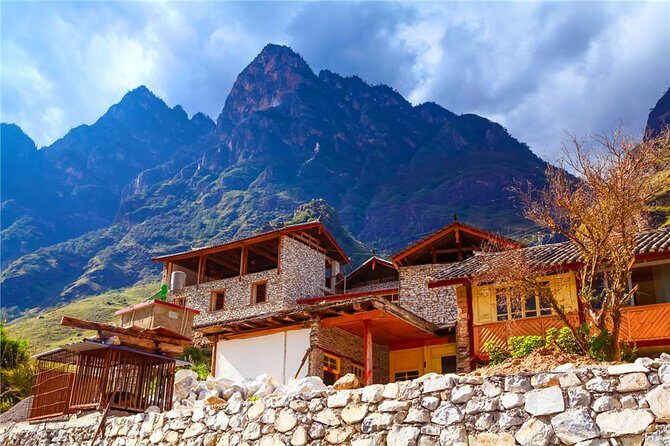 1 Day Tiger Leaping Gorge Hiking Tour from Lijiang - What You Get and What You Don’t