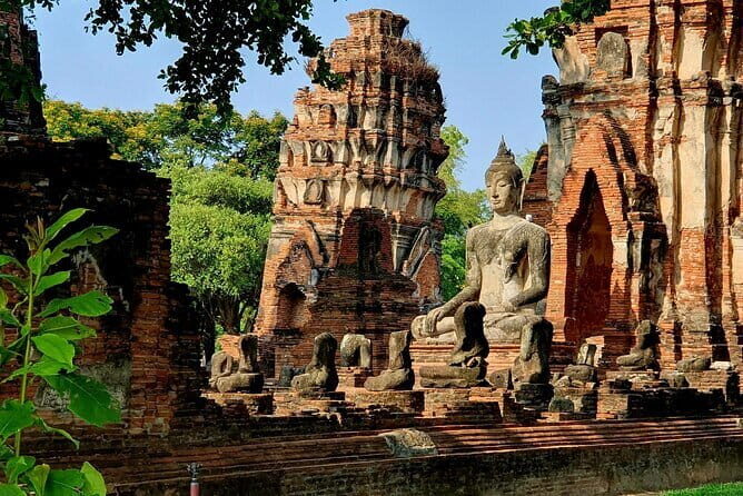 2 Day Guided Tour from Bangkok to Ayutthaya - Accommodation and Night in Ayutthaya
