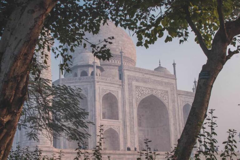 2-Day Private Delhi & Agra Tour with Taj Mahal Sunrise - Transition to Agra and the Taj Mahal