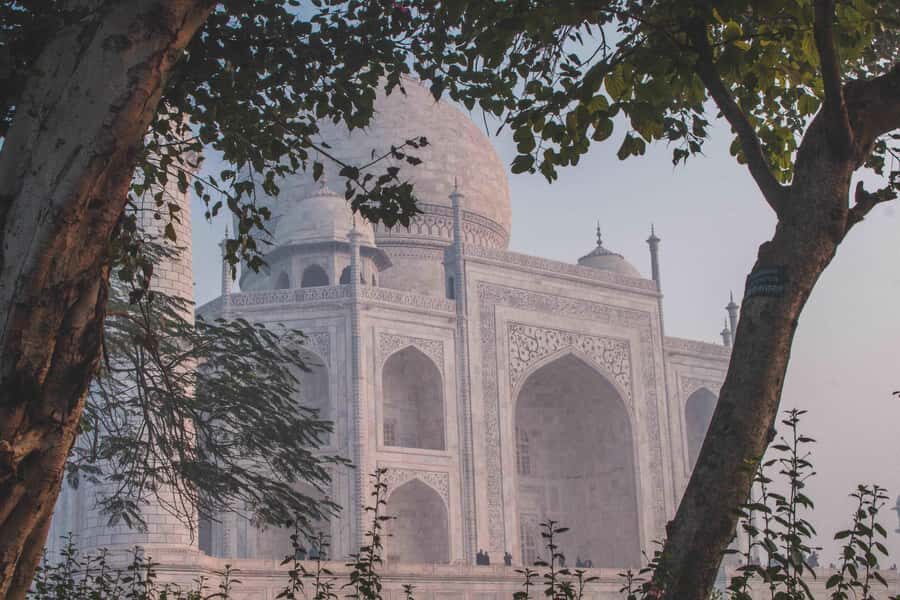 2-Day Private Delhi & Agra Tour with Taj Mahal Sunrise - Transition to Agra and the Taj Mahal