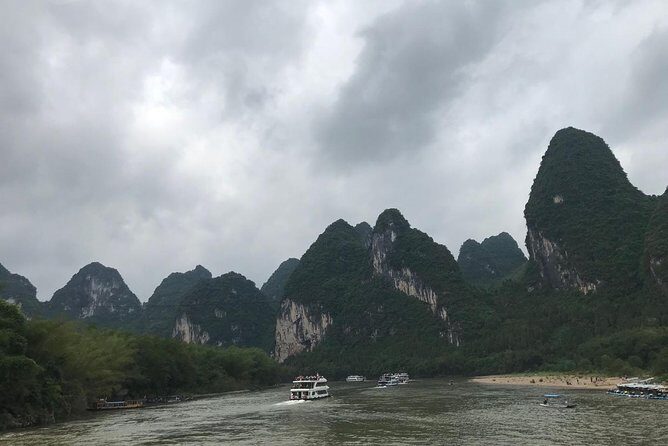 2-Day Private Yangshuo Trip By Round-way Bullet Train From Shenzhen - Day 2: Biking, Hiking, and the Iconic Xiang Gong Hill
