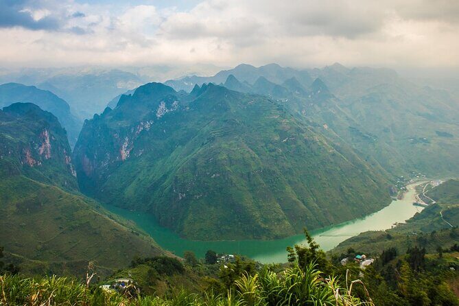 2 Days 1 Night Karst Plateau Geopark Tour from Ha Giang - Transportation and Comfort