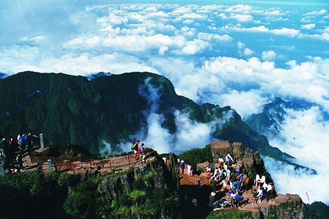 2 Days Leshan Giant Buddha and Mount Emei Tour - Authentic Insights from Reviewers