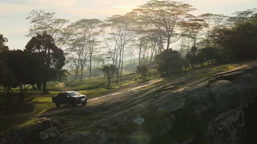 2 Days Night Camping at Mountain Viewpoint from Colombo - What to Expect: Itinerary Breakdown