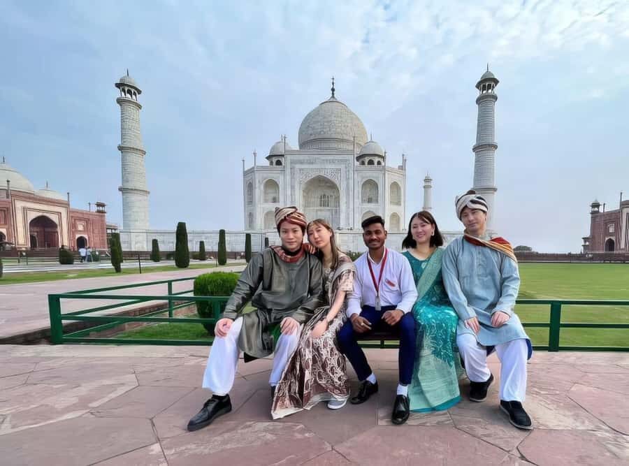2-Days Private Taj Mahal/Agra with Fatehpur Sikri and Hotel - Practicalities and Tips for Your Tour