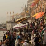 2 Days Varanasi City Tour with Evening Aarti and Boat Ride - Exploring Day 1: Arrival and Evening Rituals