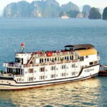 2D1N Bai Tu Long Bay cruises - Day 2: Serenity and Adventure