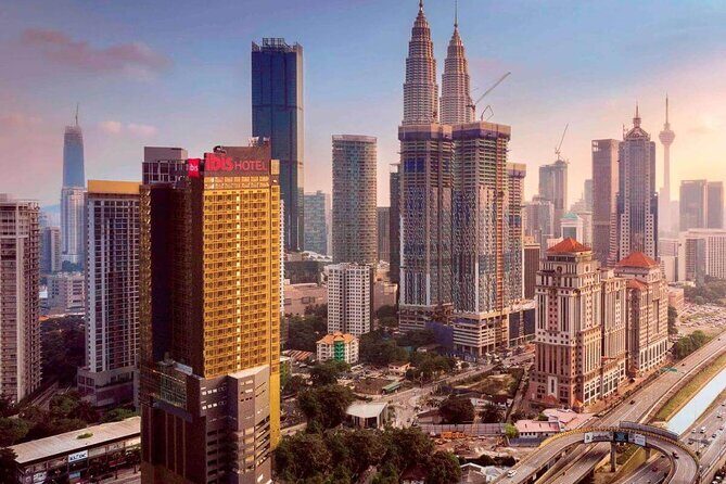 3-Day Private Tour in Kuala Lumpur with Transportation - Day 2: Classic Kuala Lumpur Highlights