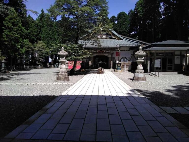 3-hour walking tour of Kuonji Temple with Minobu Ropeway - Practical Details and Tips