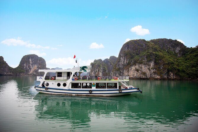 4-Hour Private Cruise Through the Spectacular Ha Long Bay - The Experience in Detail